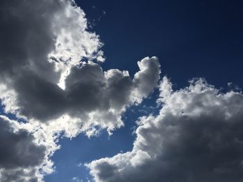 Low angle view of cloudy sky