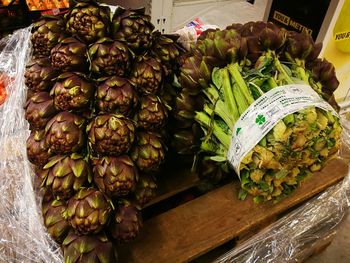 Fruits growing in market