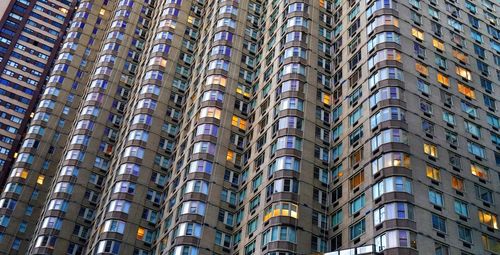 Full frame shot of buildings in city