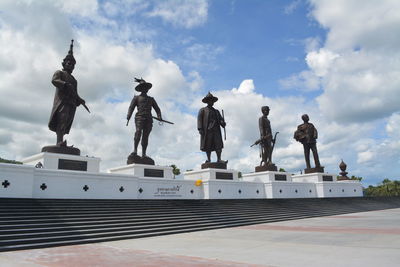 Statue against sky