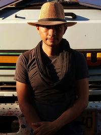 Man working truck background the shadow of sunlight hitting his head and face