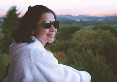 Portrait of a smiling young woman