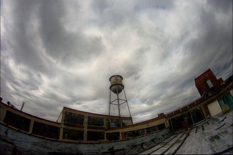 sky, cloud - sky, cloudy, built structure, architecture, building exterior, weather, overcast, cloud, low angle view, storm cloud, day, outdoors, building, no people, roof, nature, cloudscape, dusk, railing