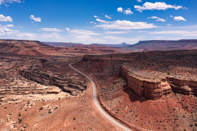 Travel utah background. scenic highway through red rocks.