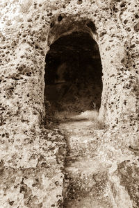 Rock formation in tunnel