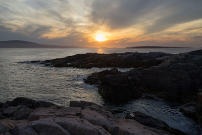 Scenic view of sea against sky during sunset in schoodic point, acadia national park, maine, usa