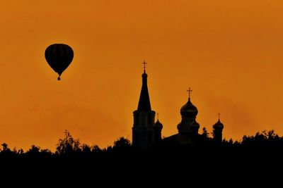 hot air balloon