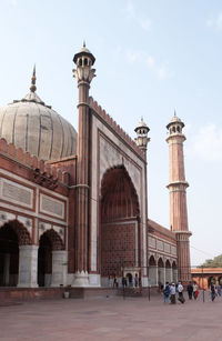 The spectacular architecture of the great friday mosque, delhi, india.