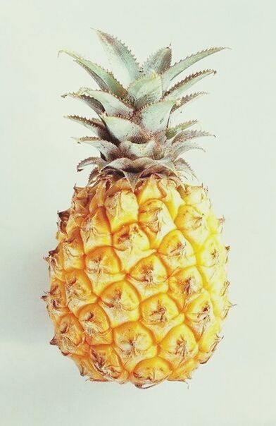 white background, studio shot, still life, copy space, close-up, freshness, indoors, yellow, cut out, food, no people, fruit, food and drink, flower, healthy eating, single object, art and craft, pattern, fragility, pineapple