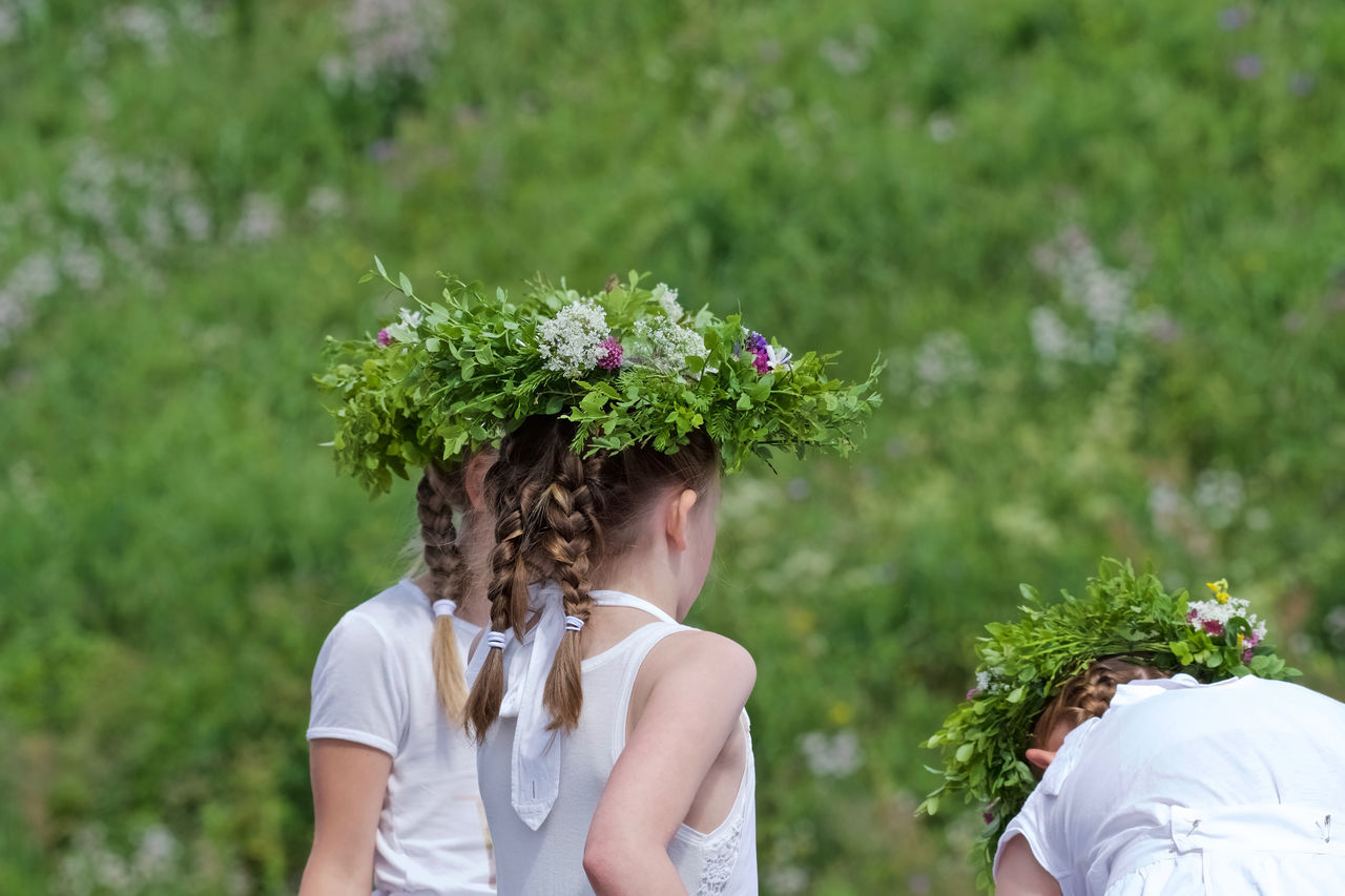 Flowers garland