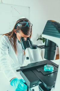 Young woman working in laboratory