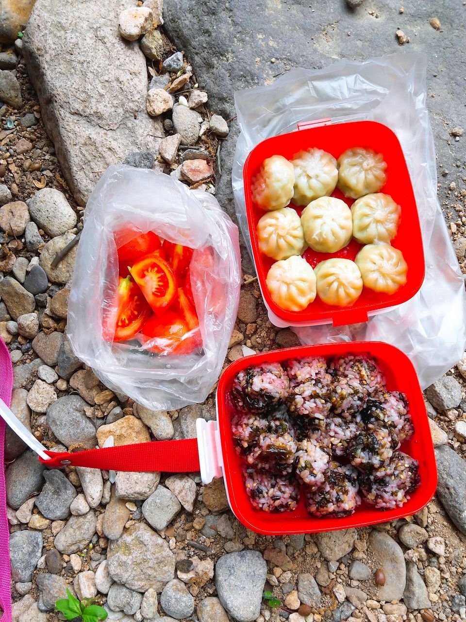 HIGH ANGLE VIEW OF FOOD ON TABLE