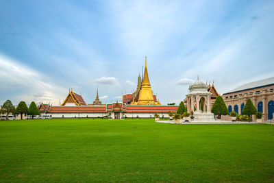 View of temple building against sky