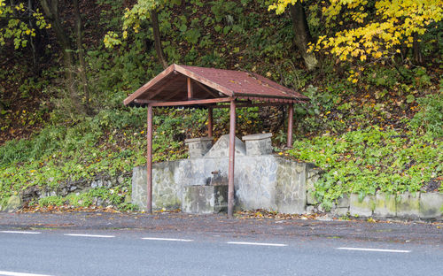 Built structure by road