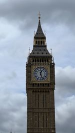 Low angle view of big ben against sky