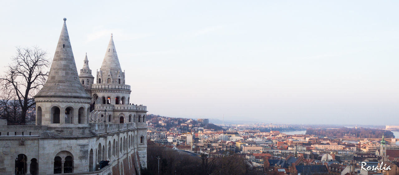 VIEW OF BUILDINGS IN CITY