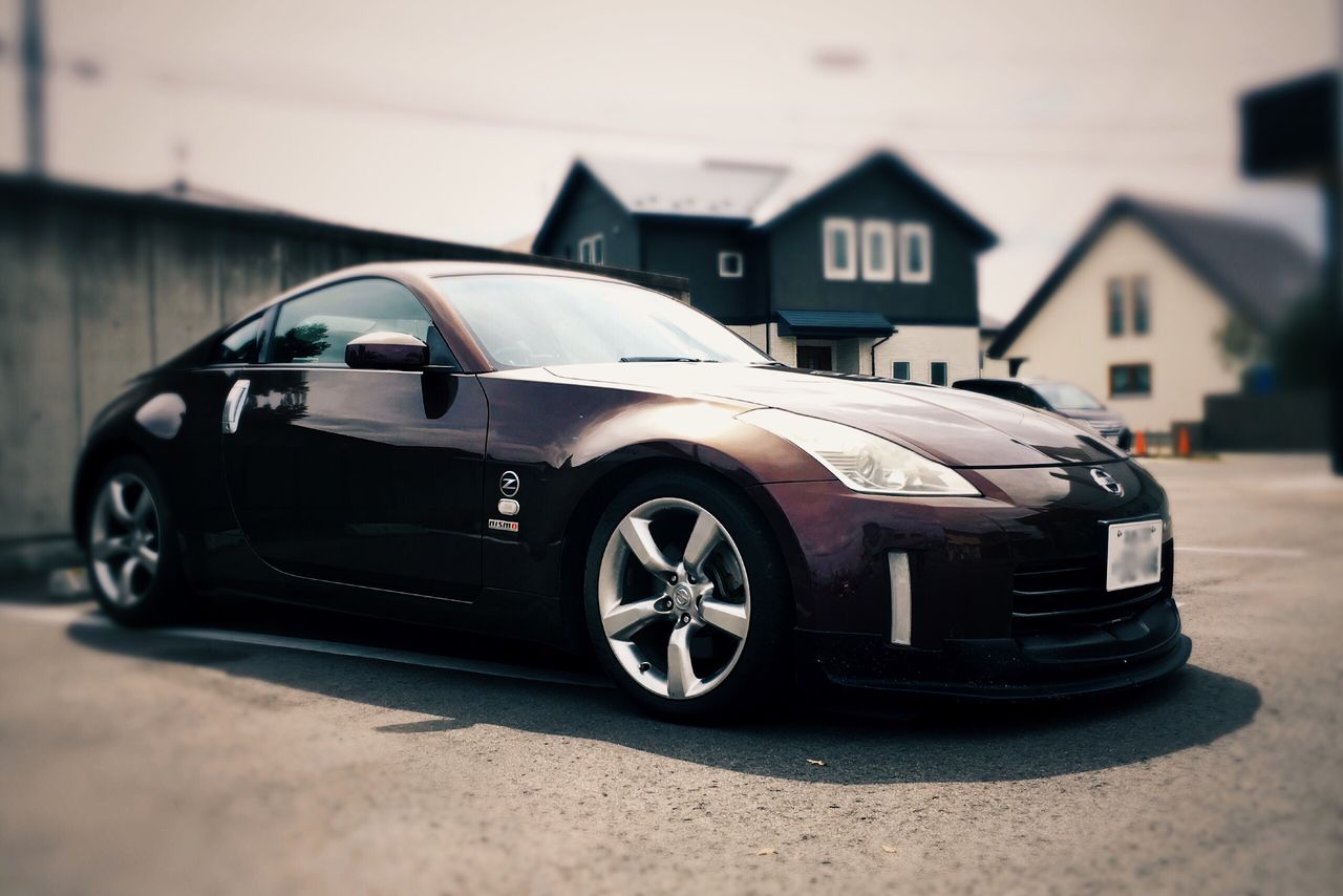 car, transportation, no people, road, land vehicle, building exterior, outdoors, day, close-up, architecture