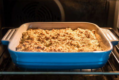 Crumble aux pommes cuisent au four