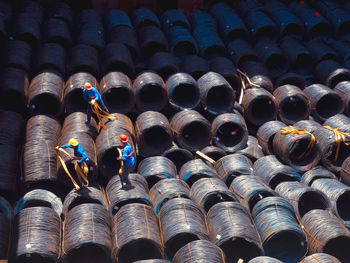 Stevedore to prepare for discharging steel wire rod from cargo hold of the vessel.