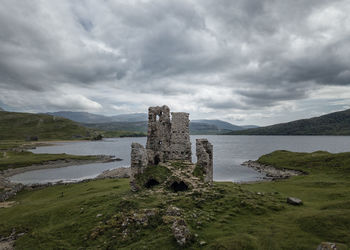 Old ruin building against sky