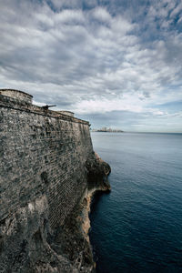 Scenic view of sea against sky with havana in the background