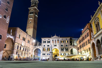 Piazza dei signori - verona at night