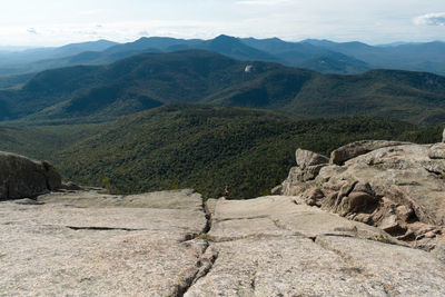 Stone mound on a cliff en route mount chocorua