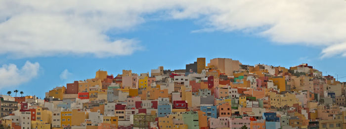 Panoramic view of the colorful neighborhood of risco de san juan