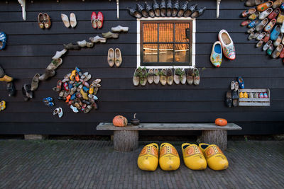 Come and visit the handmade wooden shoes factory