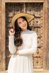 Portrait of a smiling young woman