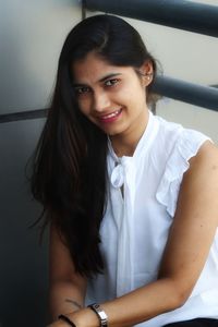 Portrait of a smiling young woman