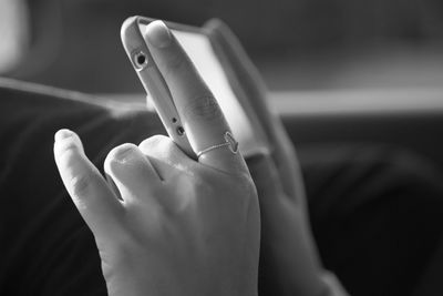 Close-up of cropped woman