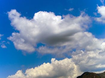Low angle view of cloudy sky