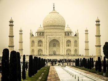 Taj mahal against clear sky