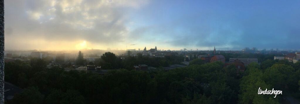 Blick über Berlin - 17.08.16,6:28AM - unbearbeitet Hauptstadt Ausblick Sunrise Skyline Sky_collection Sky And Clouds Moabit Berliner Ansichten Berlin Sonnenlicht EyeEmBestPics EyeEm Best Shots Nature