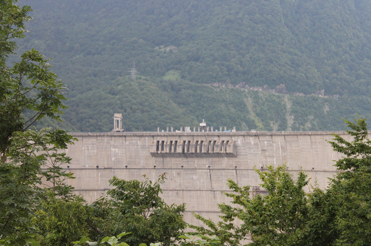 Enguri dam