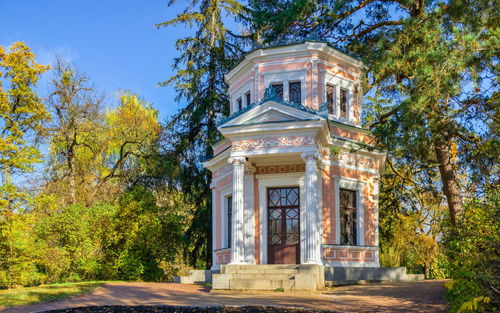 Pavilion on the island of anti circe in the sofievsky arboretum or sofiyivsky park in uman, ukraine