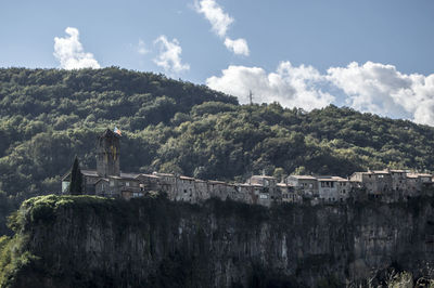 Scenic view of village in castellfollit de la roca