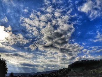 Low angle view of cloudy sky