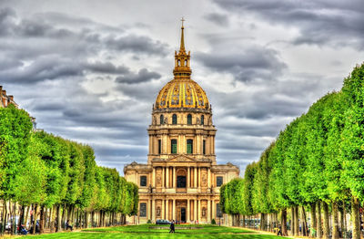 View of historic building against cloudy sky