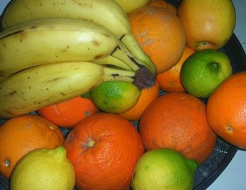 Close-up of lemons