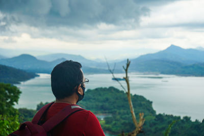 Enjoy the beautiful scenery on the hill bollangi, gowa regency, in the afternoon