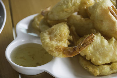 Close-up of fried prawns served in plate
