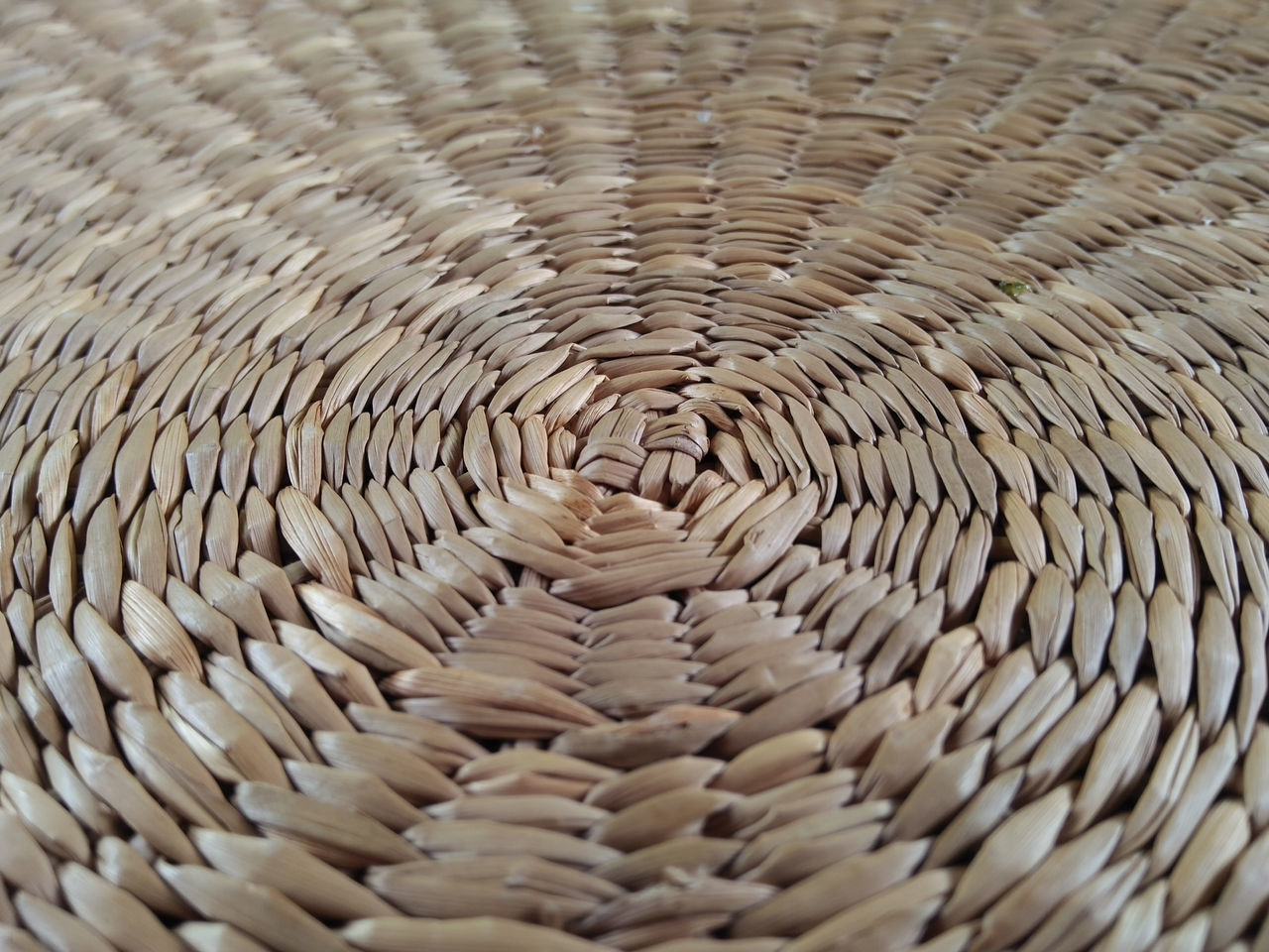 FULL FRAME SHOT OF WICKER