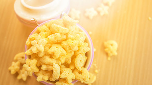 Close-up of pasta in bowl on table