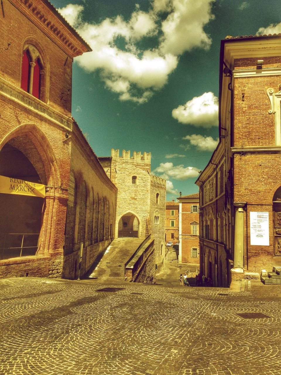 building exterior, architecture, built structure, sky, residential structure, residential building, window, building, house, cloud - sky, cloud, sunlight, low angle view, city, outdoors, day, facade, no people, exterior