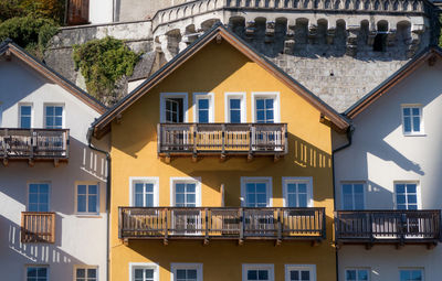 Autumn view of hallstatt village, hallstatt, austria