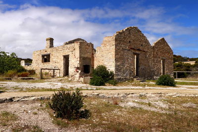 Old ruins against sky