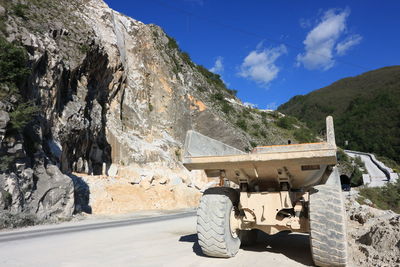 Panoramic view of road amidst mountains against sky