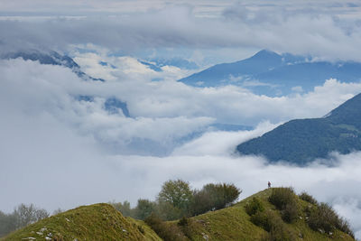 Trekking scene in a cloudy day